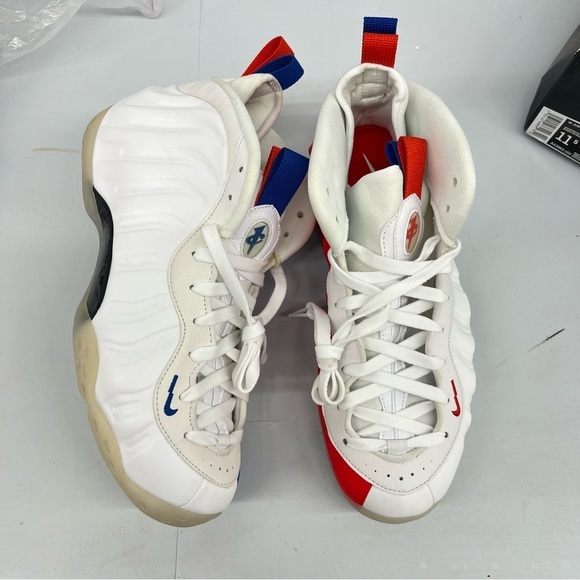 Nike WMNS Air Foamposite One USA
Size 11.5 - Picture 1 of 16